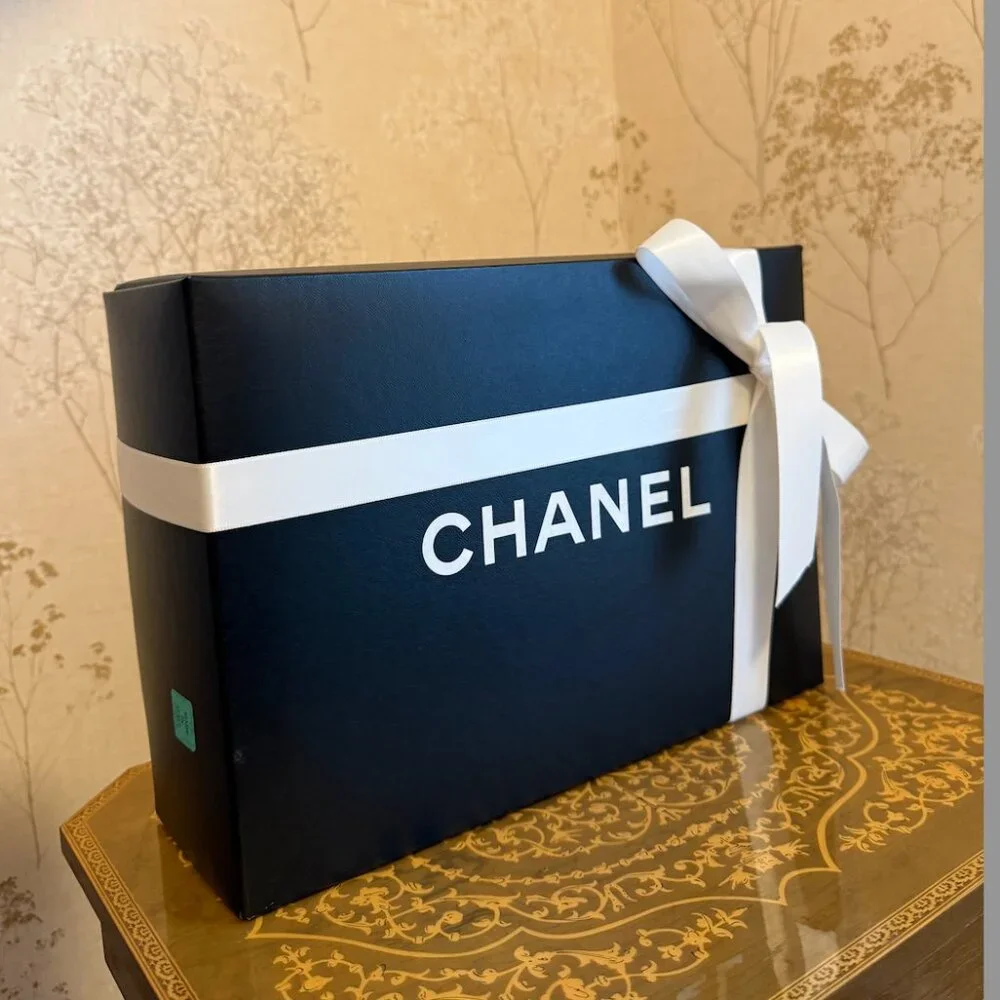 Authentic Chanel bag Box with Tissue Paper, Ribbon - Picture 11 of 13